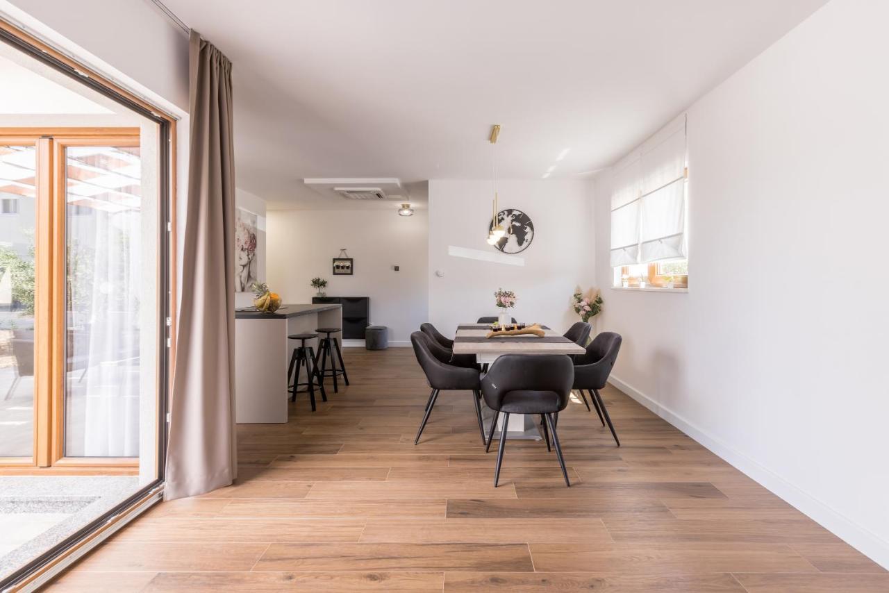 Villa Mamma Mia Kaštela Eksteriør billede